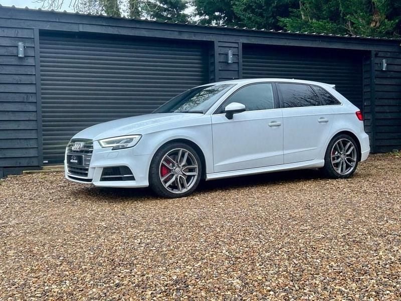 Used Audi S3 Sportback Advanced 310 HP (228 kW) 2018 White Hatchback