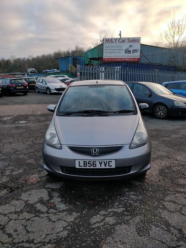 Silver Used 2006 Honda Jazz SE Hatchback | £995 (Fair price) - Image 1/4