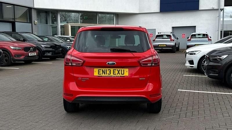 Used Ford B-MAX Titanium 2013 Red MPV