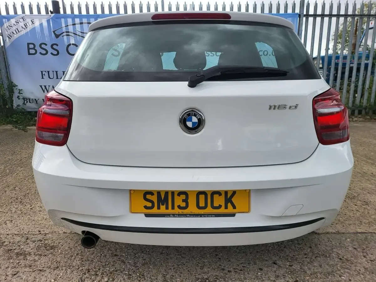 Used BMW 116 Sport Line 115 HP (84 kW) 2013 White Hatchback