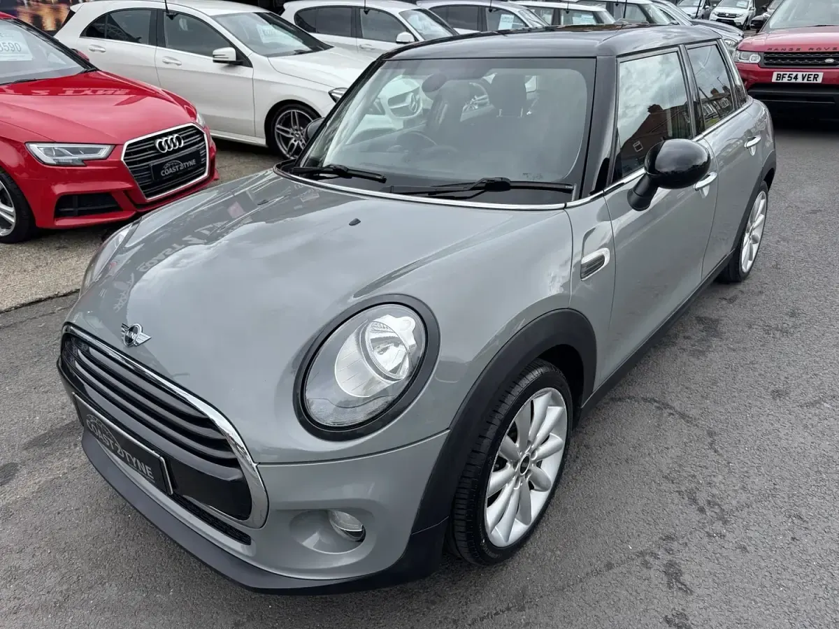 Used Mini Cooper D Hatch 116 HP (85 kW) 2015 Grey Hatchback