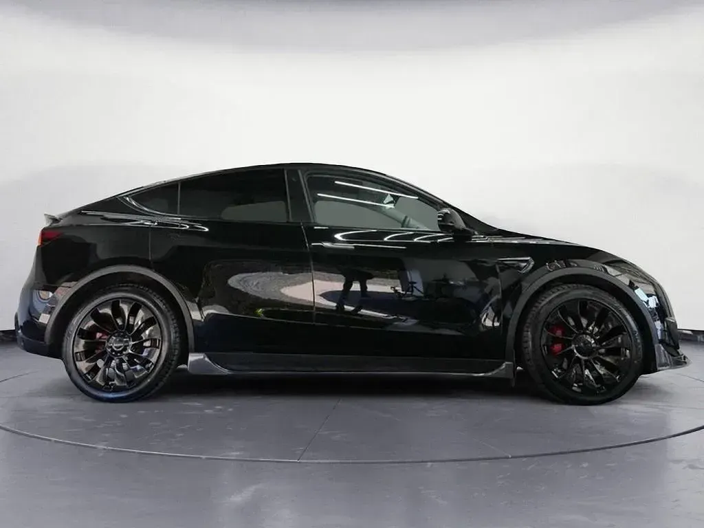 Used Tesla Model Y 282 kW (384 HP) 2022 Black SUV