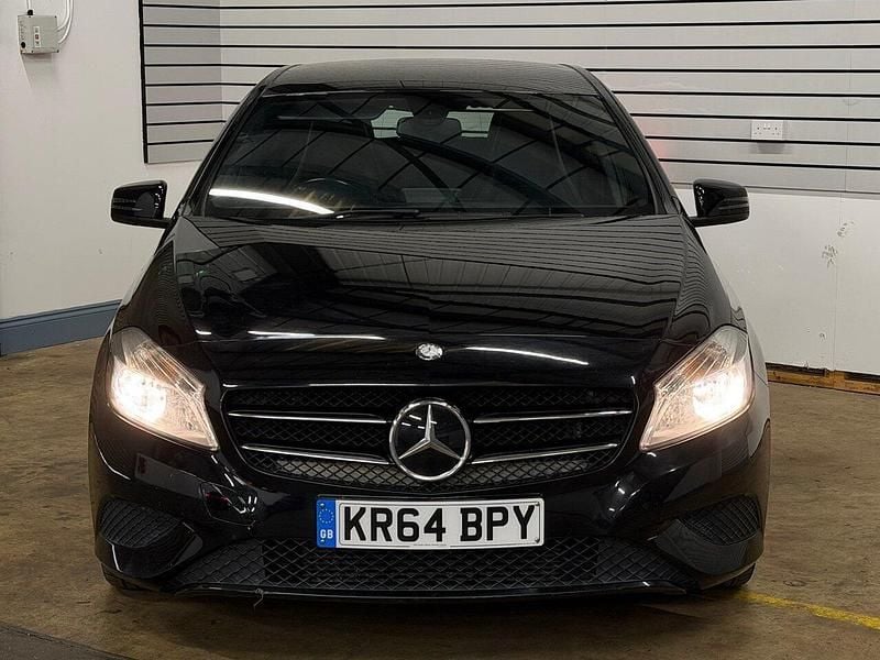 Used Mercedes A180 SE 109 HP (80 kW) 2015 Black Hatchback