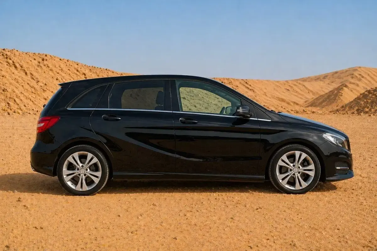 Usado Mercedes B200 Premium 136 HP (100 kW) 2016 Preto Monovolume