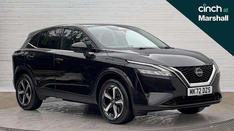 Black Used 2022 Nissan Qashqai N-Connecta SUV | £16,502 (Fair price) - Image 1/4