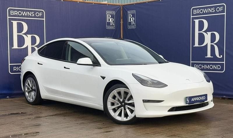 White Used 2021 Tesla Model 3 Long Range AWD Sedan | £21,799 (Fair price) - Image 1/3
