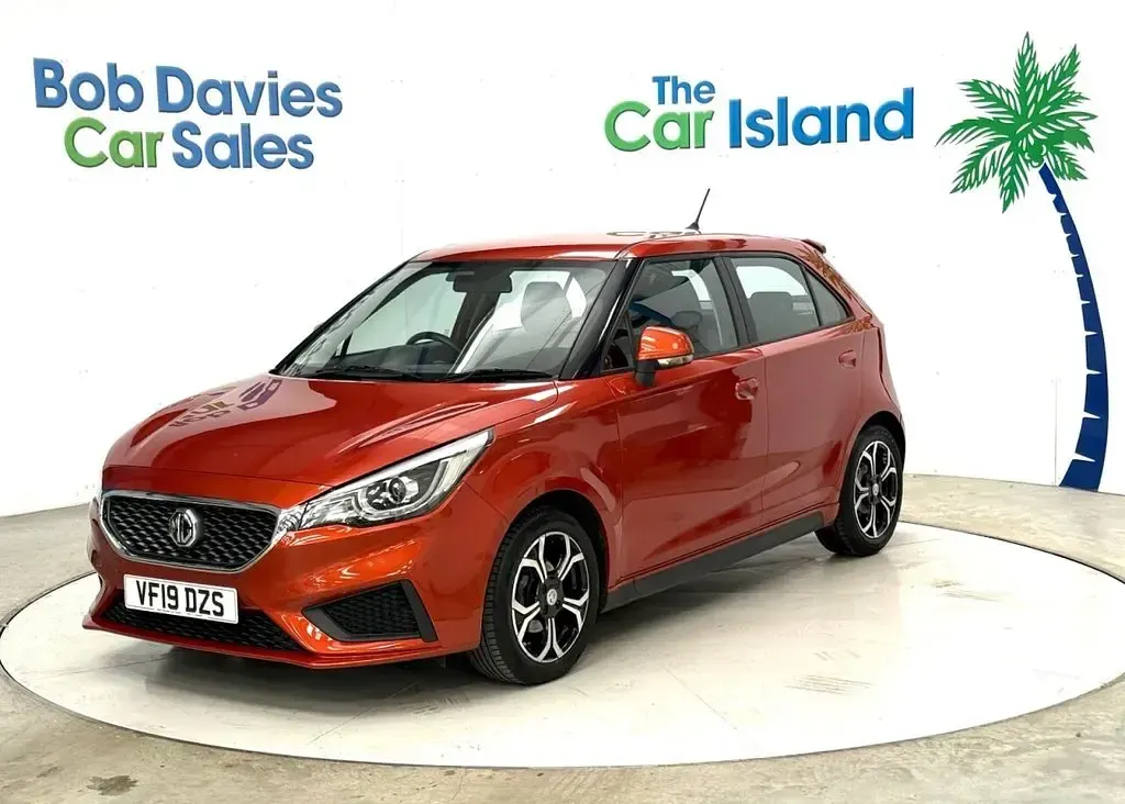 Used MG MG3 Excite 106 HP (77 kW) 2019 Orange Hatchback