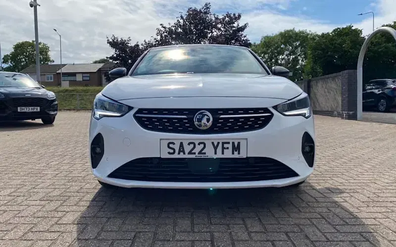 Used Vauxhall Corsa Edition 101 HP (74 kW) 2022 White Hatchback