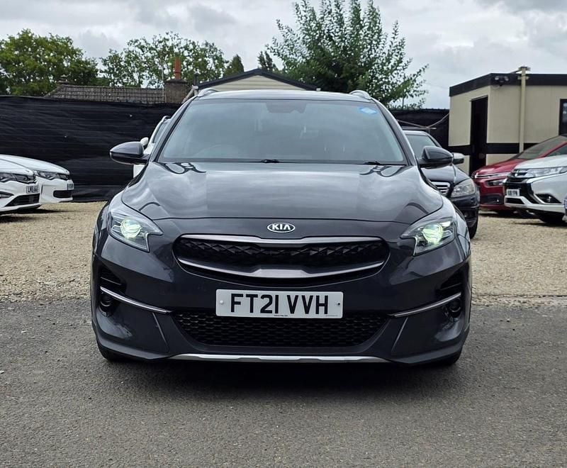 Grey Used 2021 Kia XCeed 3 SUV | £11,800 - Image 1/4
