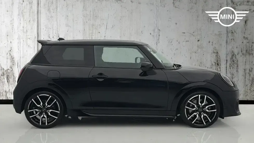 Used Mini Cooper S Hatch 201 HP (147 kW) 2025 Black Hatchback