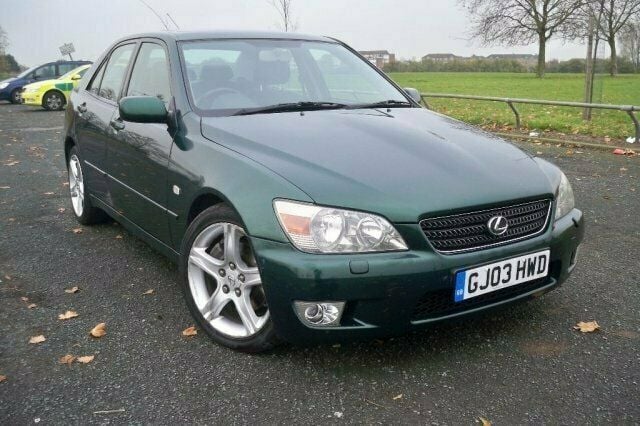 Used Lexus IS200 153 HP (112 kW) 2003 Sedan