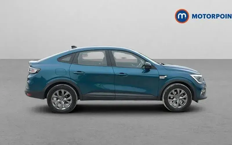 Used Renault Arkana Evolution 143 HP (105 kW) 2024 Blue SUV