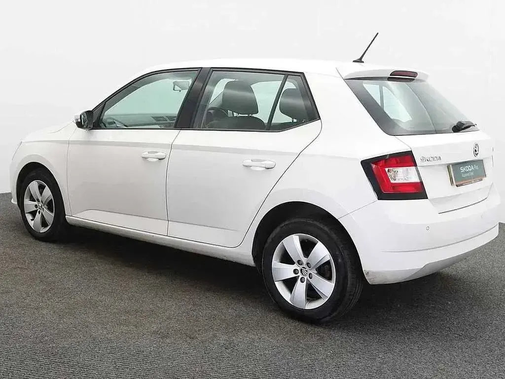 Used Skoda Fabia SE 108 HP (79 kW) 2017 White Hatchback