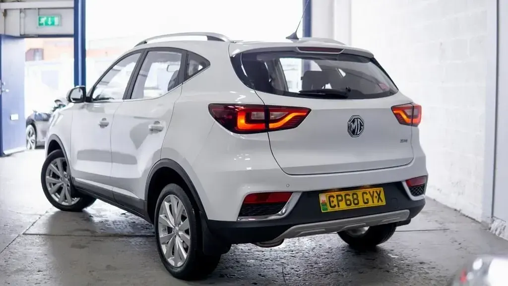 Usado MG ZS Excite 106 CV (77 kW) 2018 Blanco SUV
