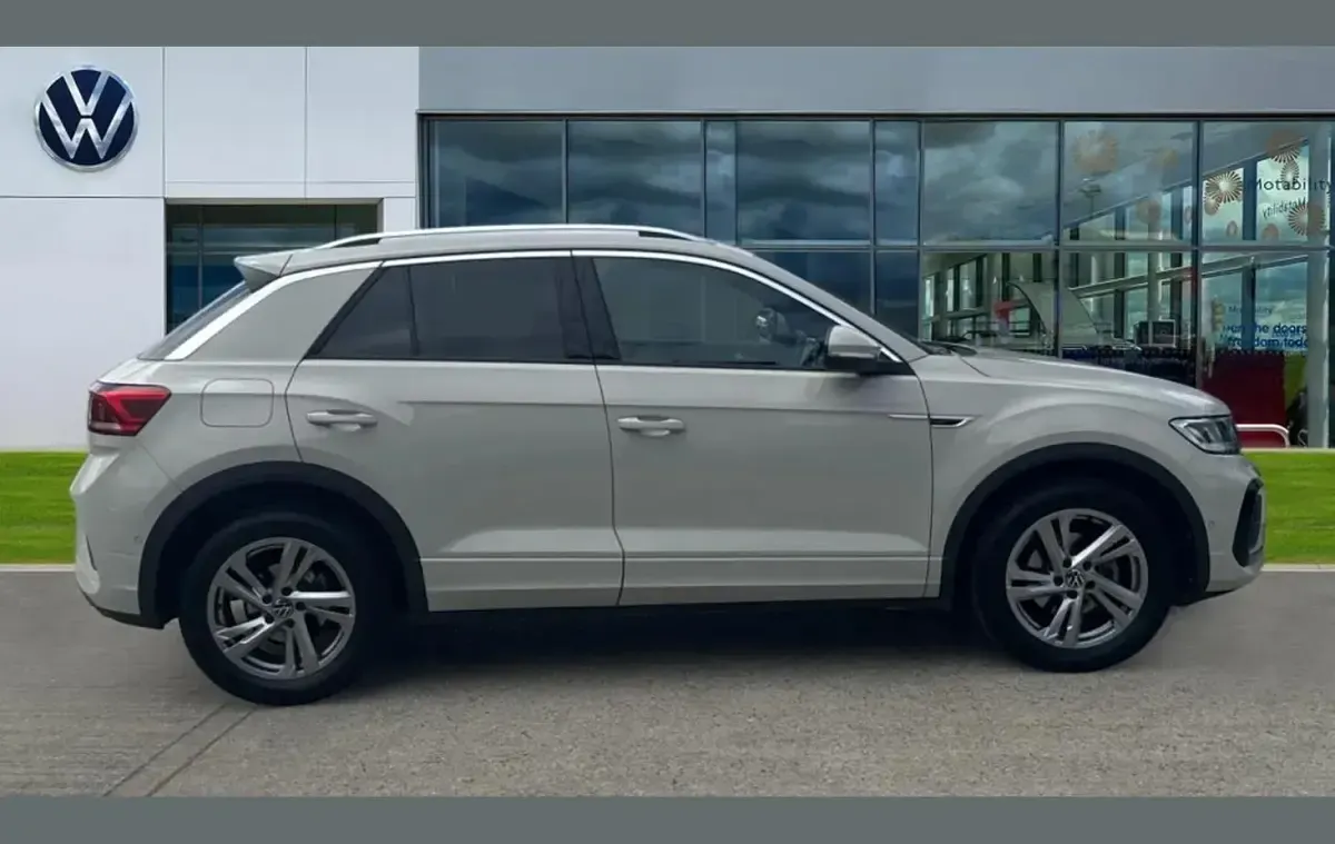 Used VW T-Roc R-line 150 HP (110 kW) 2025 Grey SUV