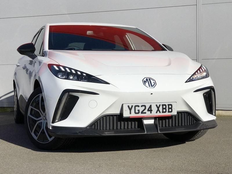 Used MG MG4 EV Trophy 63 kW (87 HP) 2024 White Hatchback