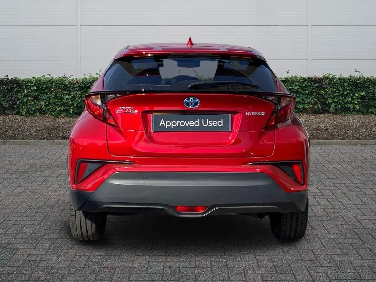 Used Toyota C-HR Design 122 HP (89 kW) 2022 Red SUV