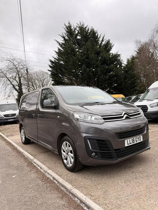 Używany Citroën Dispatch 2018 Szary Minivan