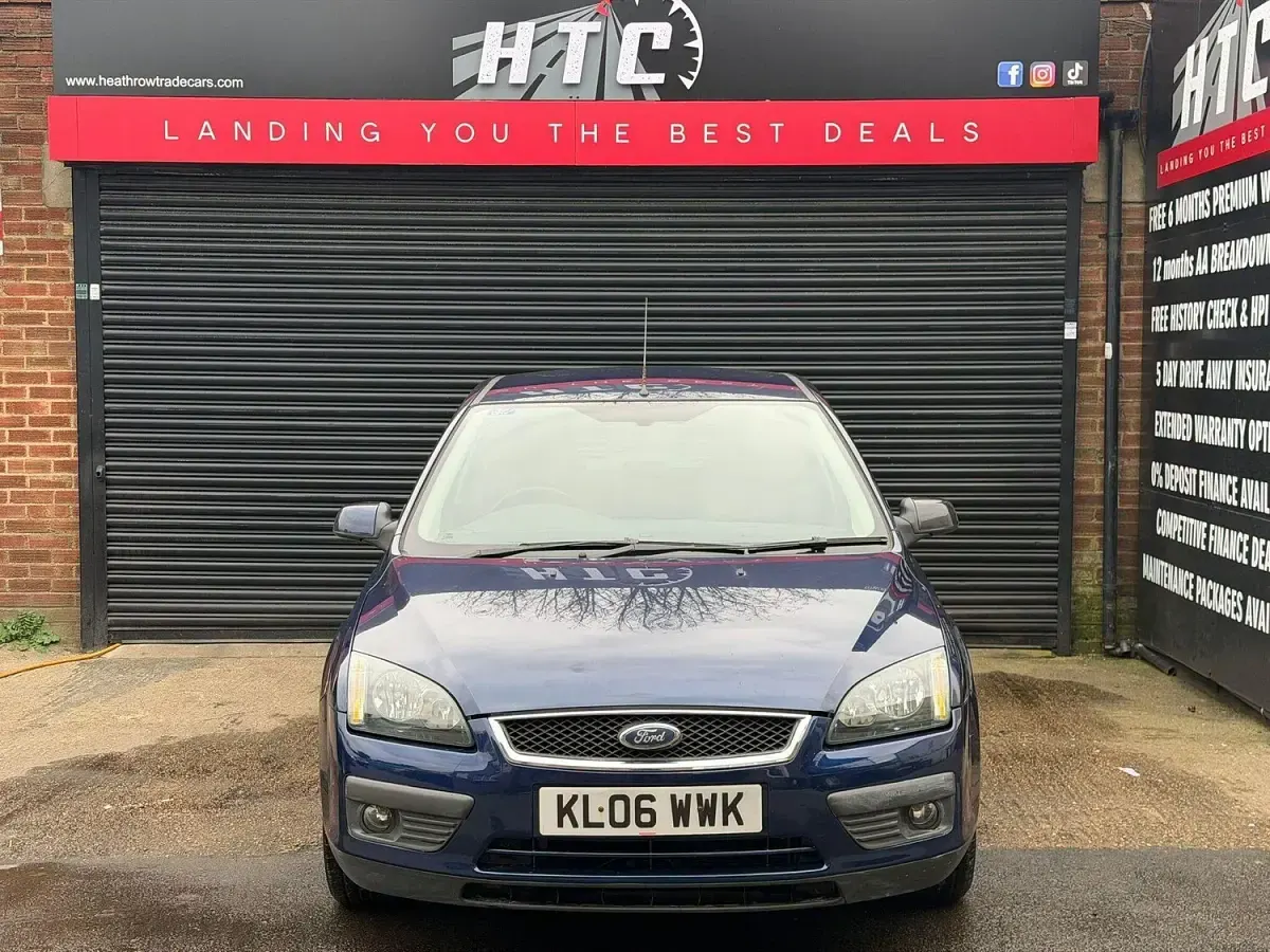 Used Ford Focus Zetec 2006 Blue Hatchback