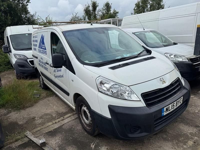 White Used 2015 Peugeot Expert Van | £1,500 - Image 1/4