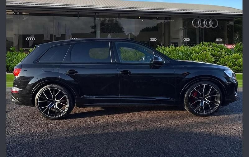 Used Audi SQ7 Advanced Plus 507 HP (372 kW) 2025 Black SUV