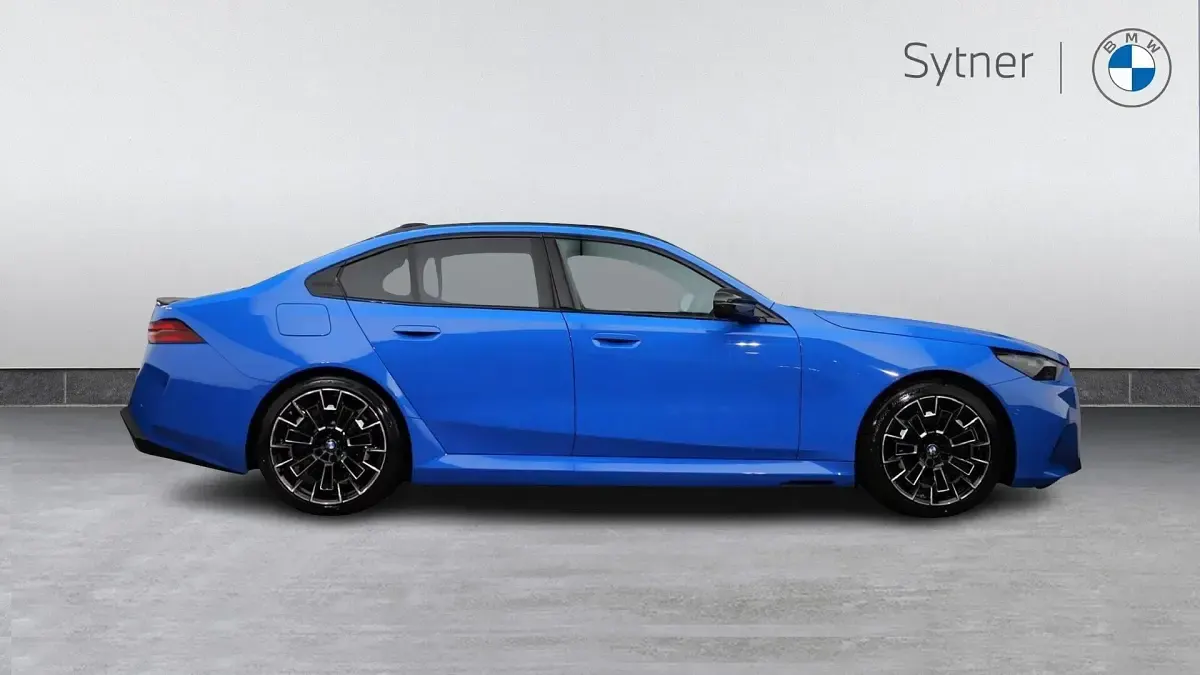 Used BMW M5 Comfort Edition 717 HP (527 kW) 2024 Blue