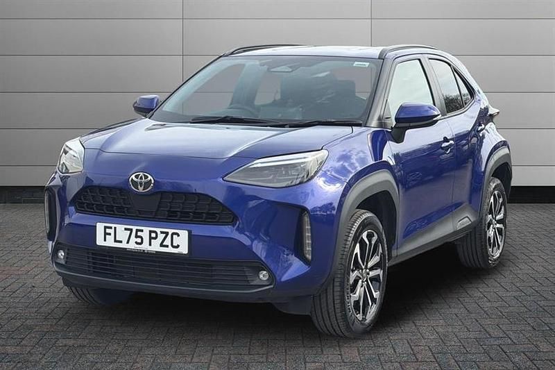 Used Toyota Yaris Cross Design 116 HP (85 kW) 2025 Blue SUV