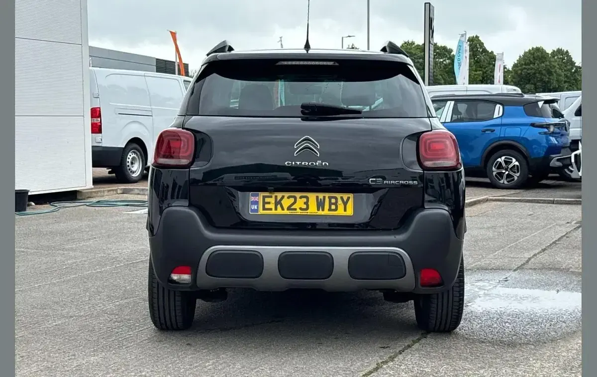 Used Citroën C3 Aircross PureTech 128 HP (94 kW) 2023 Black SUV