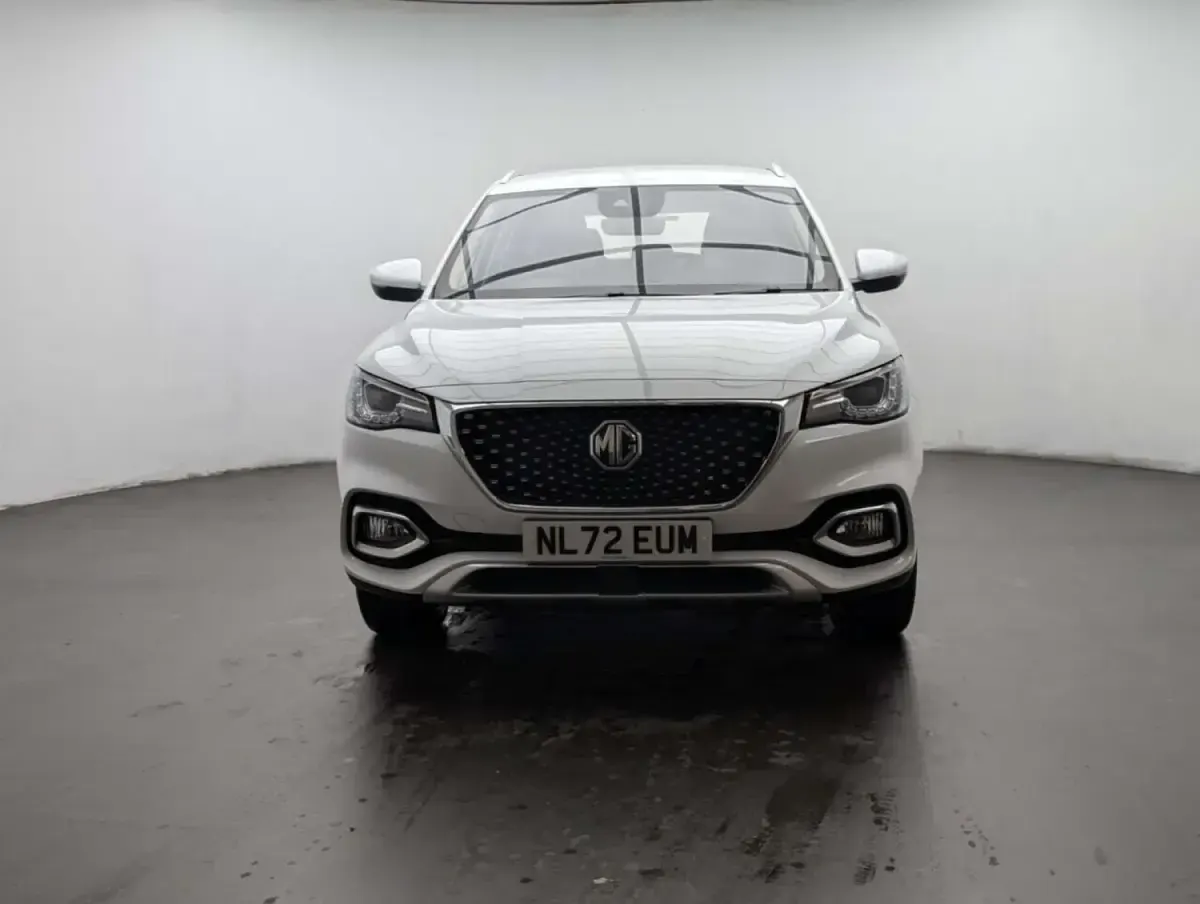 Begagnad MG HS Excite 162 HK (119 kW) 2022 Vit SUV