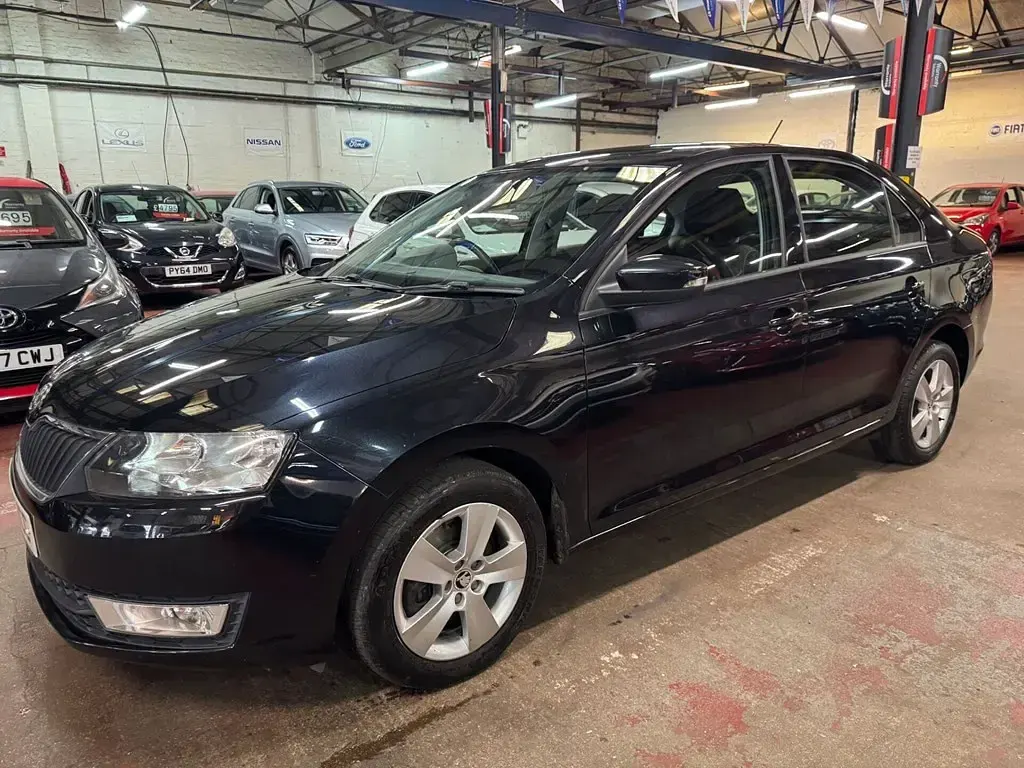 Usado Skoda Rapid SE 2017 Preto Citadino