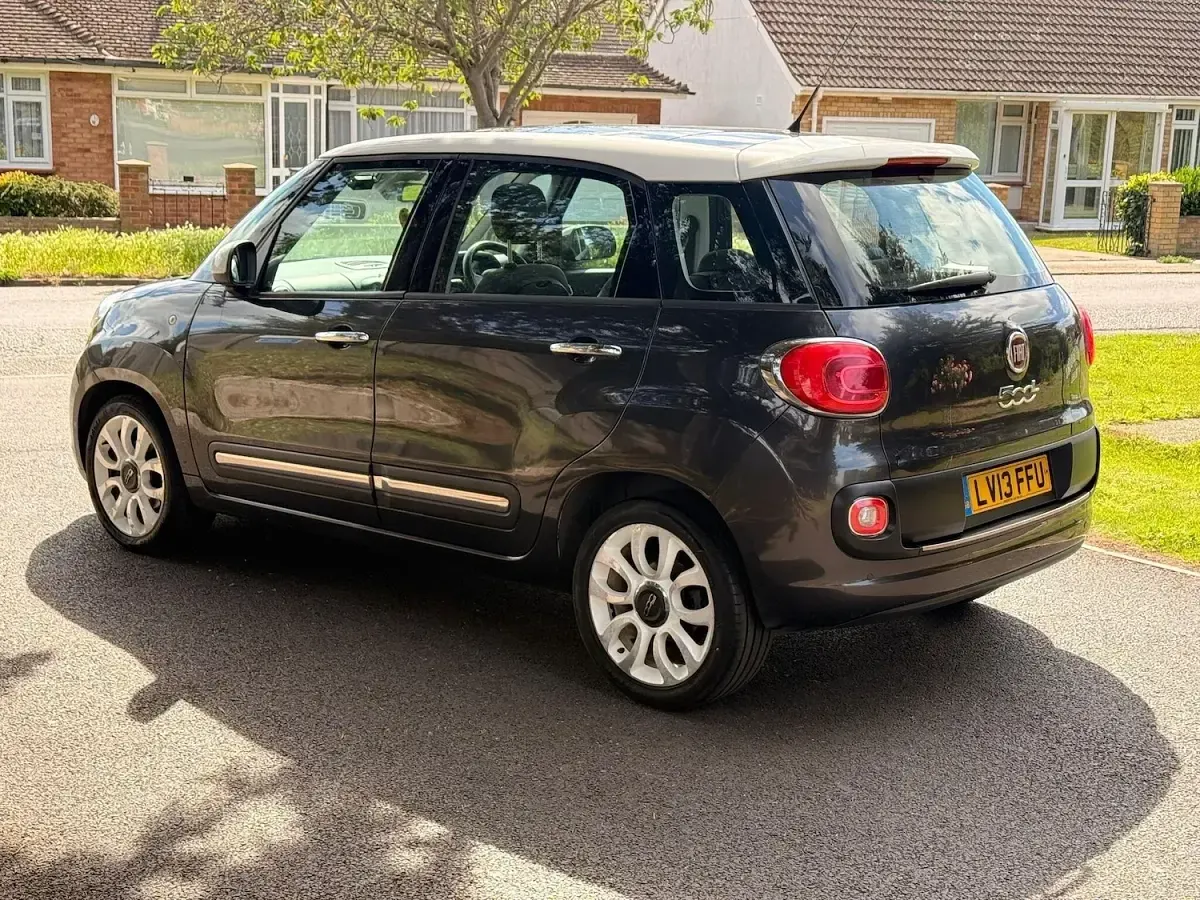 Used Fiat 500L Lounge 85 HP (62 kW) 2013 Grey MPV