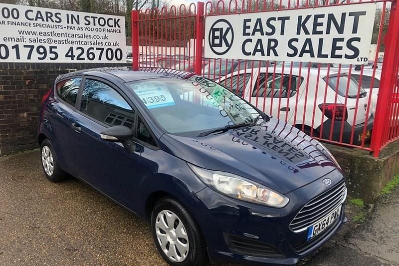 Blue Used 2014 Ford Fiesta Studio Hatchback | £4,000 (Good price) - Image 1/1