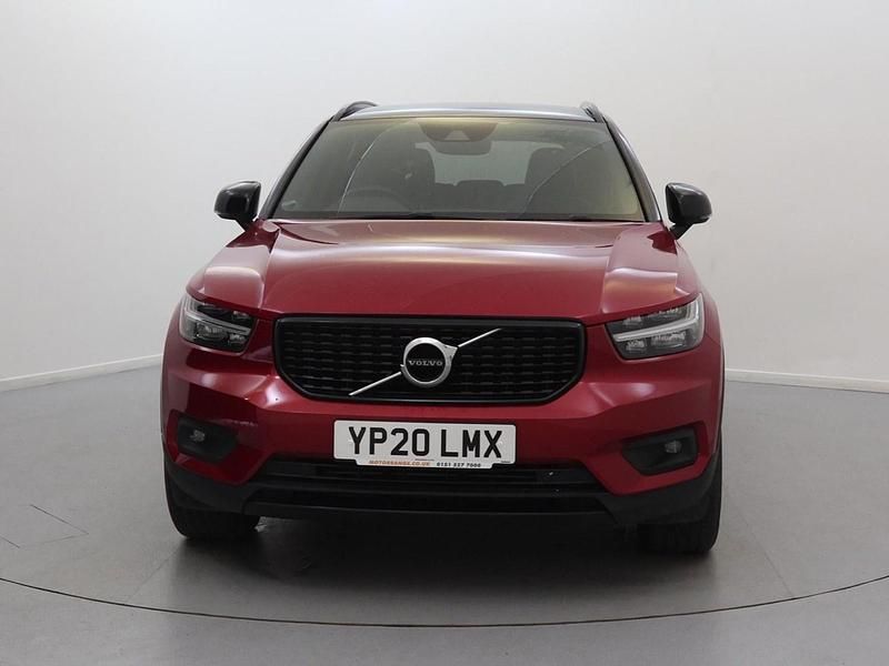 Used Volvo XC40 R-Design 190 HP (139 kW) 2020 Red SUV