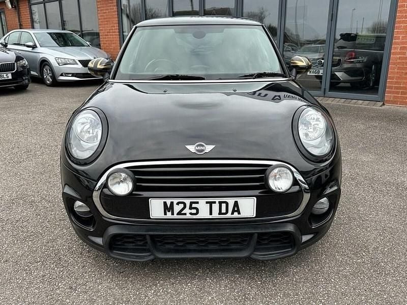 Used Mini ONE Hatch 102 HP (75 kW) 2017 Black Hatchback