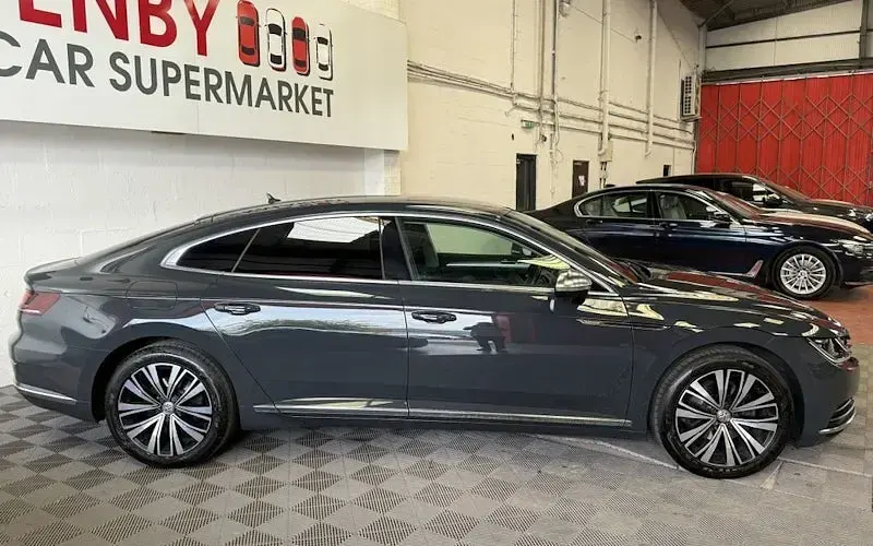 Used VW Arteon Elegance 150 HP (110 kW) 2019 Grey Hatchback