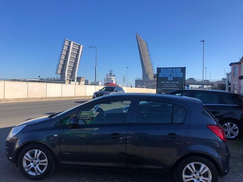 Used Vauxhall Corsa 85 HP (62 kW) 2010 Blue Hatchback