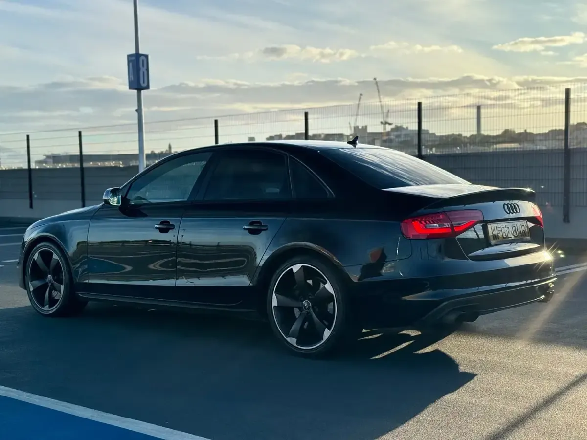 Used Audi A4 Black Edition 272 HP (200 kW) 2012 Black Sedan
