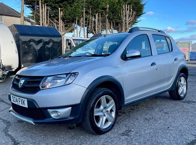 Used Dacia Sandero Ambiance 2014 Silver Hatchback