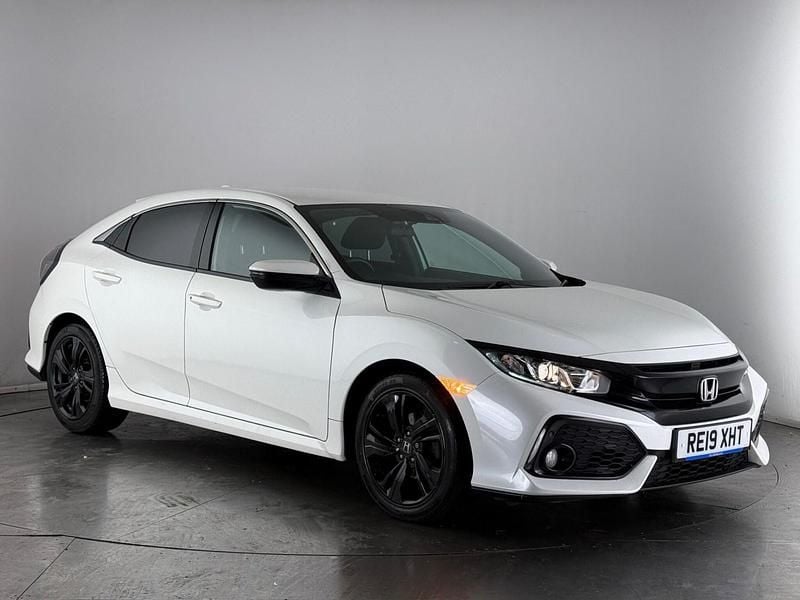 White Used 2019 Honda Civic SR Hatchback | £12,400 (Fair price) - Image 1/3