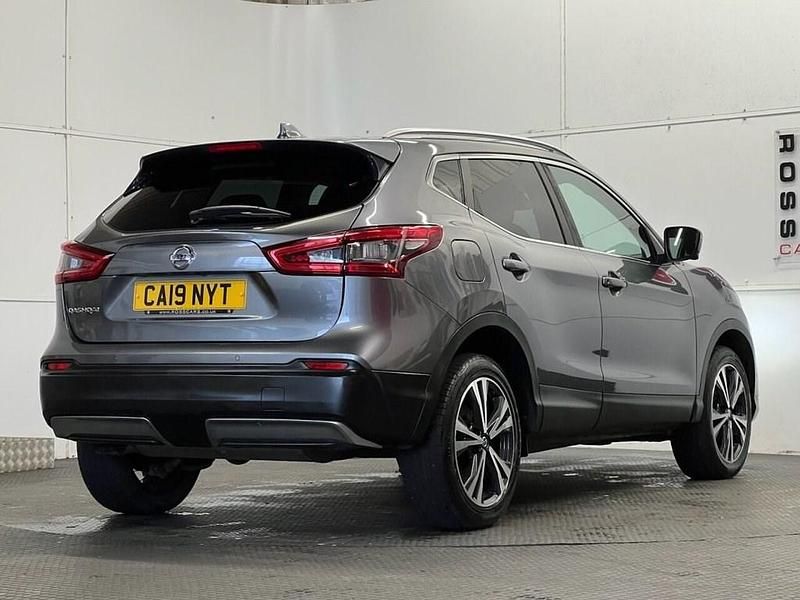 Used Nissan Qashqai N-Connecta 140 HP (102 kW) 2019 Grey SUV