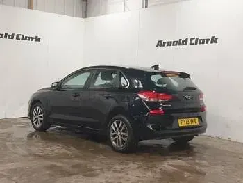 Used Hyundai i30 SE 120 HP (88 kW) 2019 Black Hatchback