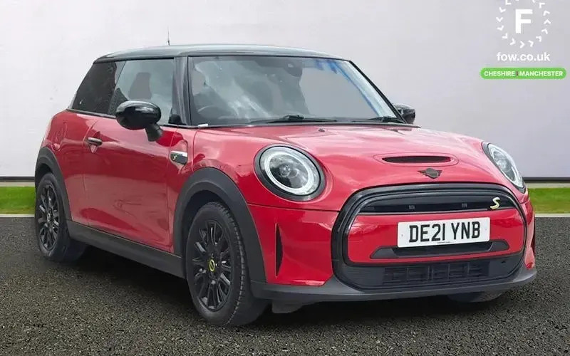 Used Mini Cooper Level 2 135 kW (184 HP) 2023 Hatchback