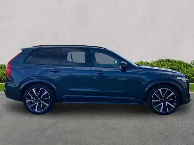 Begagnad Volvo XC90 Ultra 250 HK (183 kW) 2024 Blå SUV