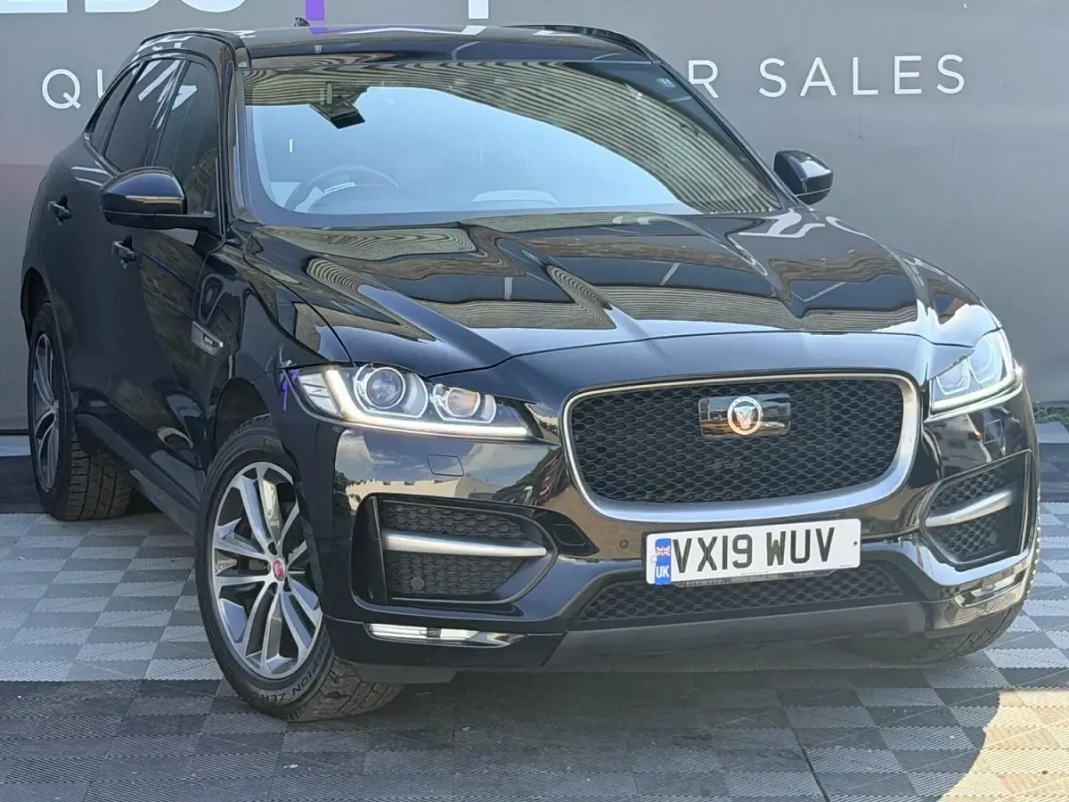 Used Jaguar F-Pace R-Sport 2019 Black SUV