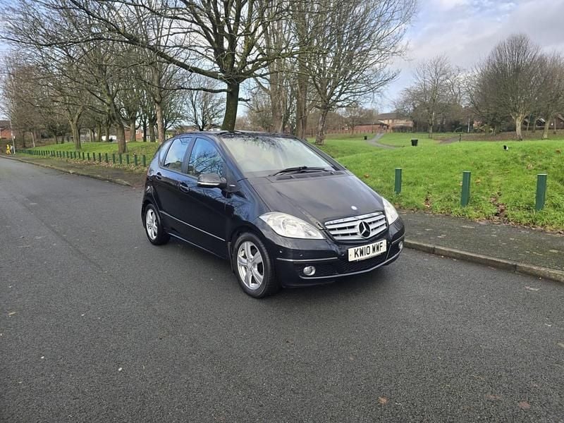 Black Used 2010 Mercedes A180 Avantgarde Hatchback | £2,100 (Good price) - Image 1/4