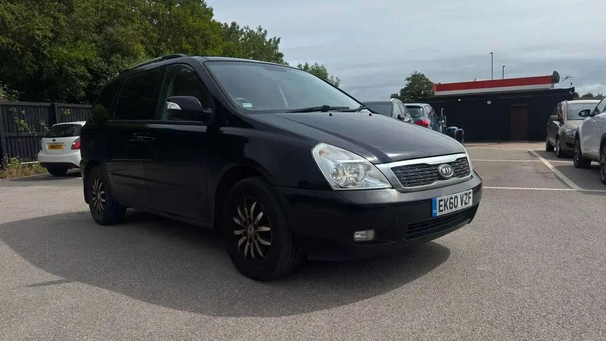 Used Kia Sedona 2010 Black MPV