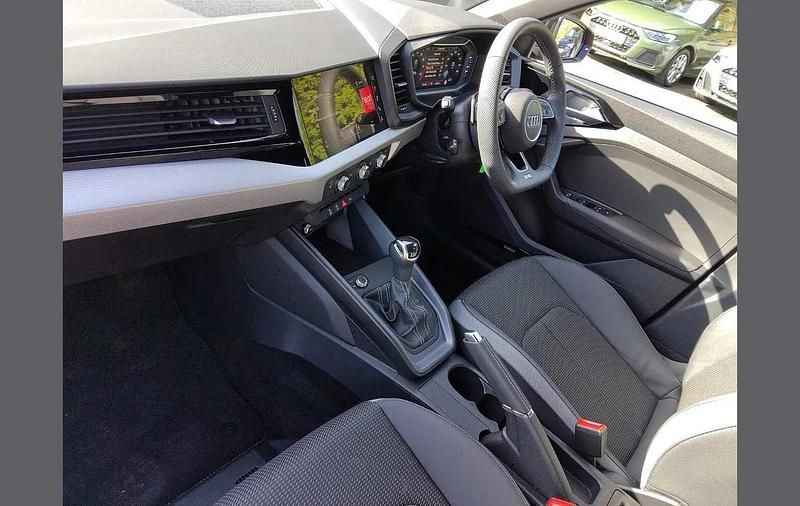 Used Audi A1 Black Edition 94 HP (69 kW) 2025 Red SUV