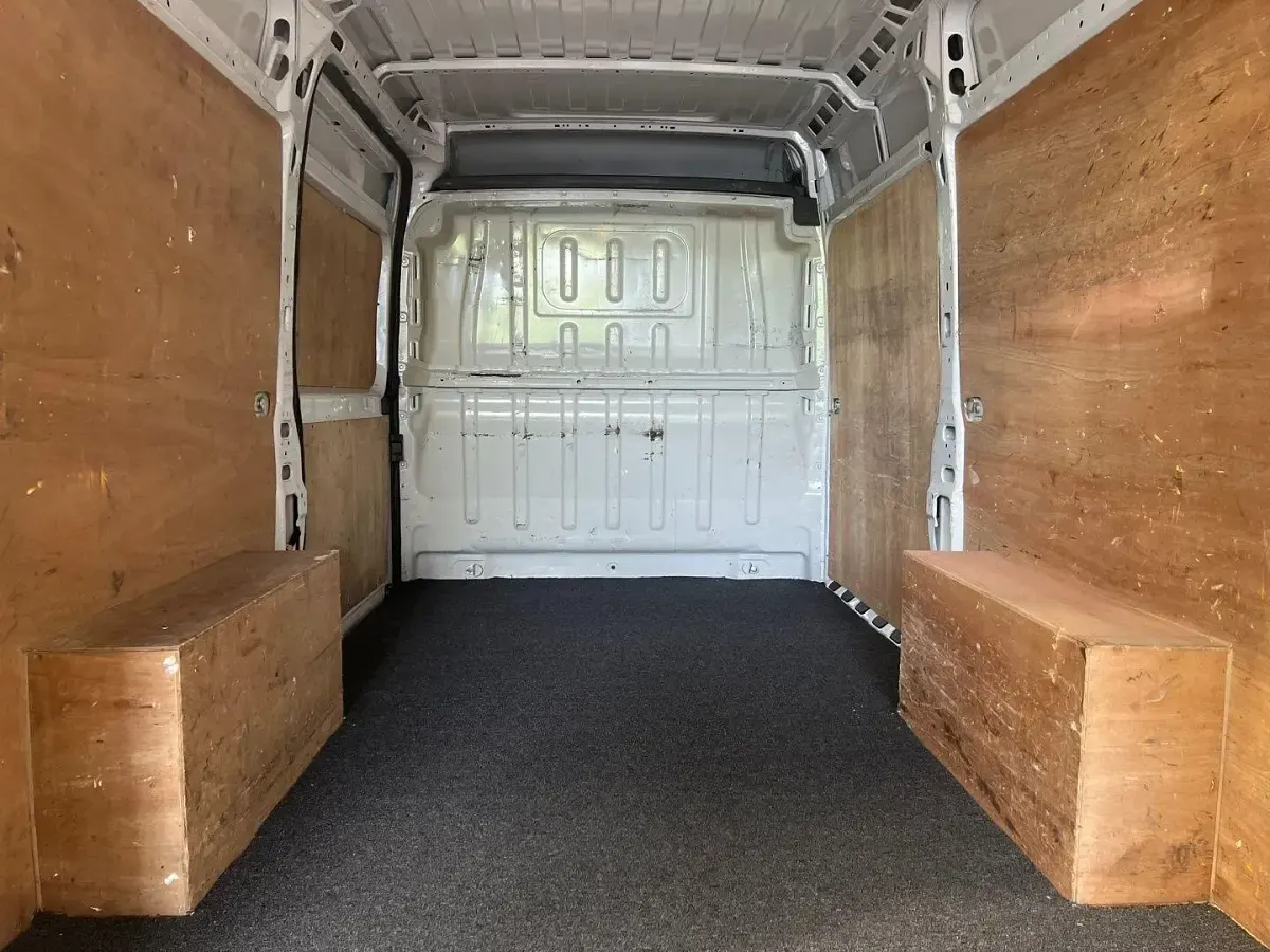 Used Citroën Relay 140 HP (102 kW) 2023 White Van