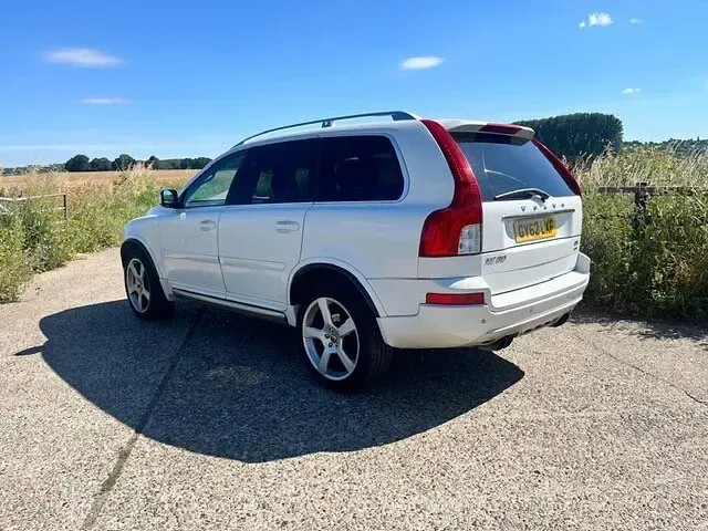 Used Volvo XC90 R-Design 200 HP (147 kW) 2012 White SUV