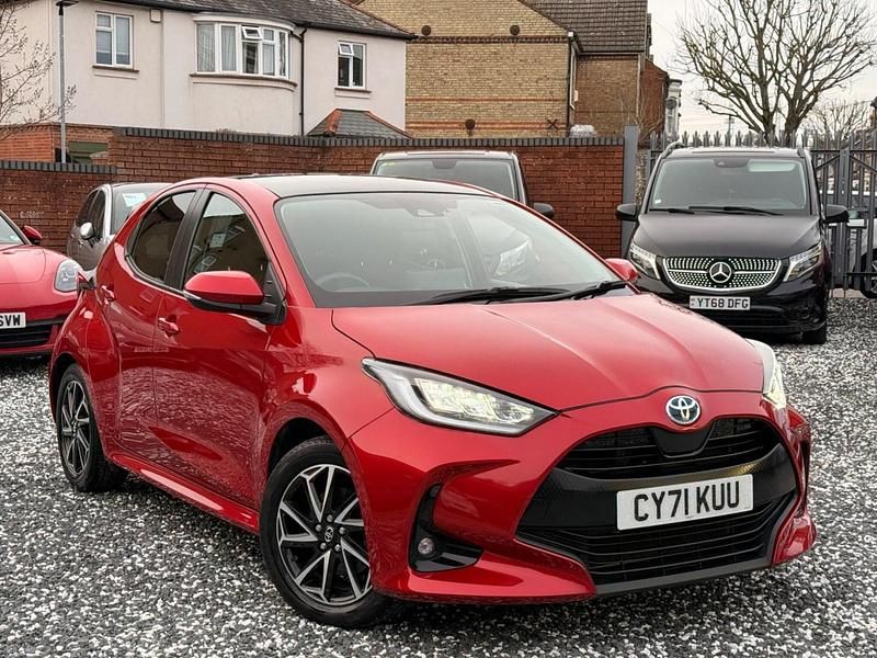 Used Toyota Yaris Hybrid Design 2021 Red Hatchback